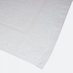 iberosa-textiles-rumbo-alfombra-de-bano-1-marcos-blanca-algodon-650-gramos-detalle